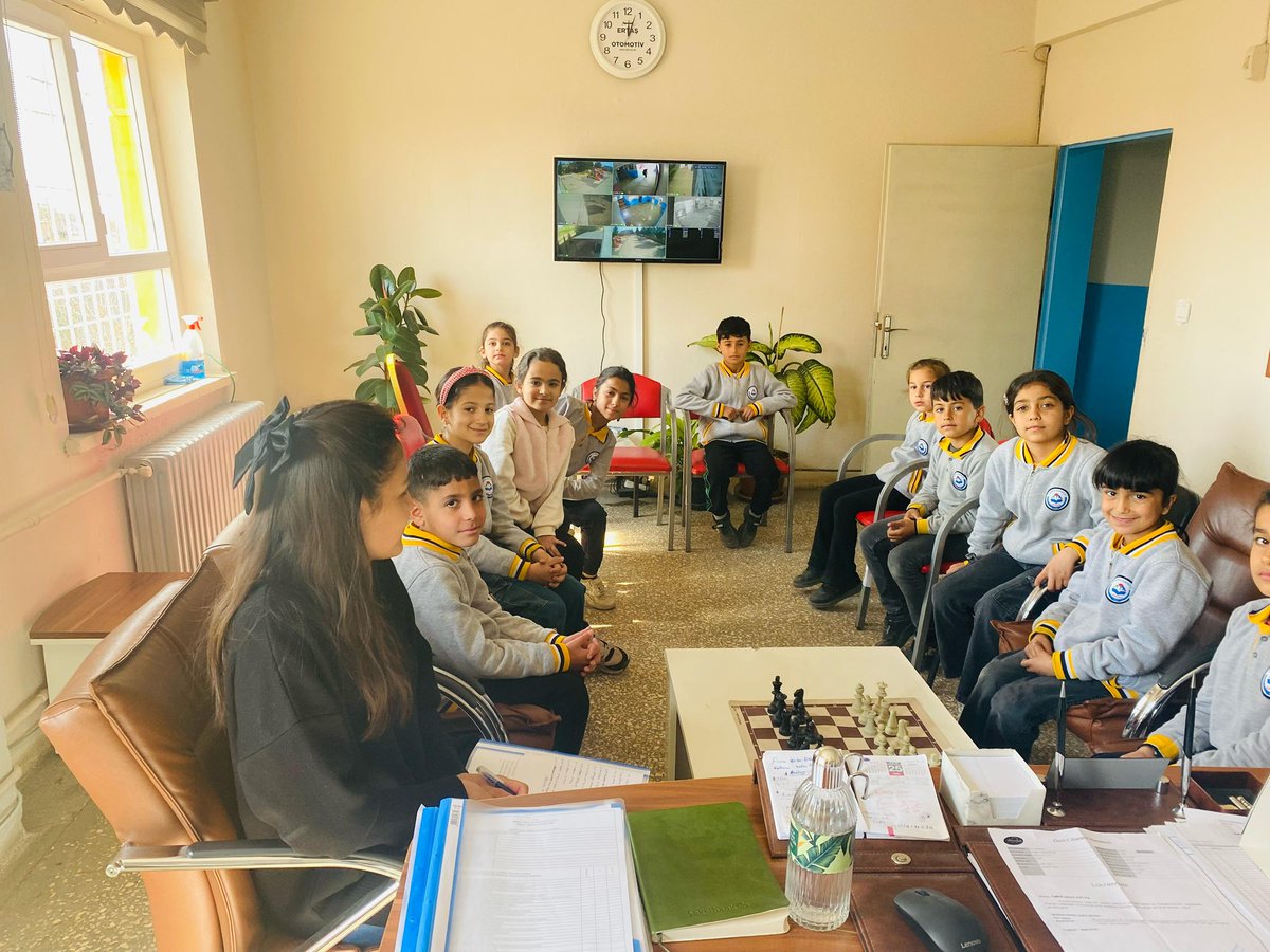 Kızıltepe Dikmen İlkokulu (@dikmenilkokulu) on Twitter photo Okulumuzda her sınıftan birer temsilci seçerek ‘Okul Meclisi’mizi oluşturduk, topladık, rehber öğretmenimiz ile toplantıya katılıp başkanlık ettik.
<a href="/Yusuf__Tekin/">Yusuf Tekin</a>
<a href="/tcmeb/">Millî Eğitim Bakanlığı</a>
<a href="/mebtegm/">Temel Eğitim Genel Müdürlüğü</a>
<a href="/Mardin_Valiligi/">Mardin Valiliği</a>
<a href="/tuncay_akkoyun/">Tuncay Akkoyun</a>
<a href="/mardinilmem/">Mardin İl Millî Eğitim Müdürlüğü</a>
<a href="/ali_eyyupkoca/">Ali Eyyupkoca</a>
<a href="/KiziltepeKymlk/">T.C. Kızıltepe Kaymakamlığı</a>
<a href="/akadirgms/">Abdulkadir Gümüş</a> Okulumuzda her sınıftan birer temsilci seçerek ‘Okul Meclisi’mizi oluşturduk, topladık, rehber öğretmenimiz ile toplantıya katılıp başkanlık ettik.
<a href="/Yusuf__Tekin/">Yusuf Tekin</a>
<a href="/tcmeb/">Millî Eğitim Bakanlığı</a>
<a href="/mebtegm/">Temel Eğitim Genel Müdürlüğü</a>
<a href="/Mardin_Valiligi/">Mardin Valiliği</a>
<a href="/tuncay_akkoyun/">Tuncay Akkoyun</a>
<a href="/mardinilmem/">Mardin İl Millî Eğitim Müdürlüğü</a>
<a href="/ali_eyyupkoca/">Ali Eyyupkoca</a>
<a href="/KiziltepeKymlk/">T.C. Kızıltepe Kaymakamlığı</a>
<a href="/akadirgms/">Abdulkadir Gümüş</a>