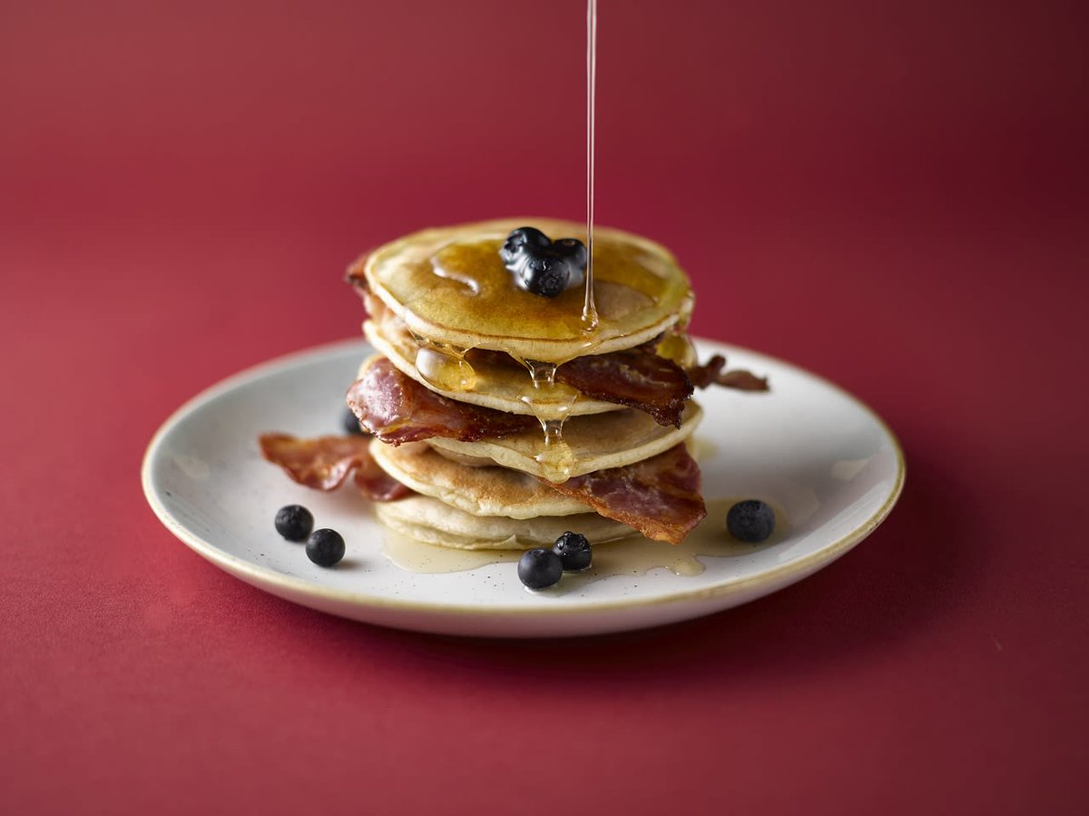 Reetz960's tweet image. 🥞🎉 It’s National Pancake Day—the one day a year where it’s socially acceptable to eat a stack of fluffy, buttery goodness the size of your head! 😋 It's a day to flip out!!🥞
#NationalPancakeDay #StackEmHigh #SyrupOverload #FlippinDelicious #IHOPpingToTheTable