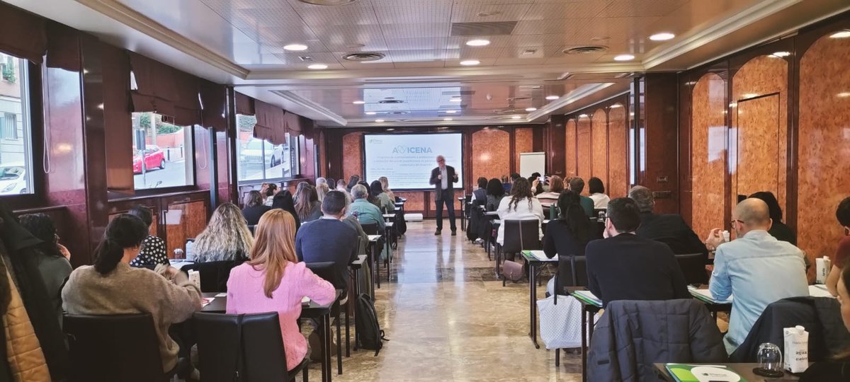 🙋‍♀️Hoy arrancamos #Avicena, un programa clave para equipos de salud mental en toda España.
👩‍🎓Formación con Ramón Novell para reducir el uso de fármacos en equipos sociosanitarios.
🔹 En línea con nuestra estrategia de reducción de restricciones.
🔹 Mejorando los apoyos a personas