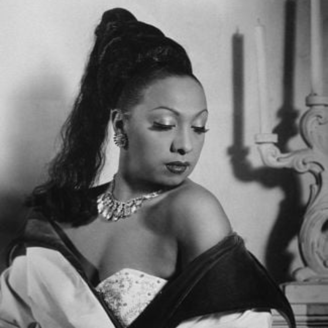 LGBTSwitchboard's tweet photo. 🌈✨Josephine Baker (1906-1975) was an openly bisexual singer, actor and performer who dedicated her life to fighting for equity for queer people, women, and People of Colour
#LGBTHistoryMonth #JosephineBaker #QueerIcons #CivilRights #LGBTQHistory #RacialEquality #QueerDance 🏳️🌈 https://t.co/ks8FNn4ll5