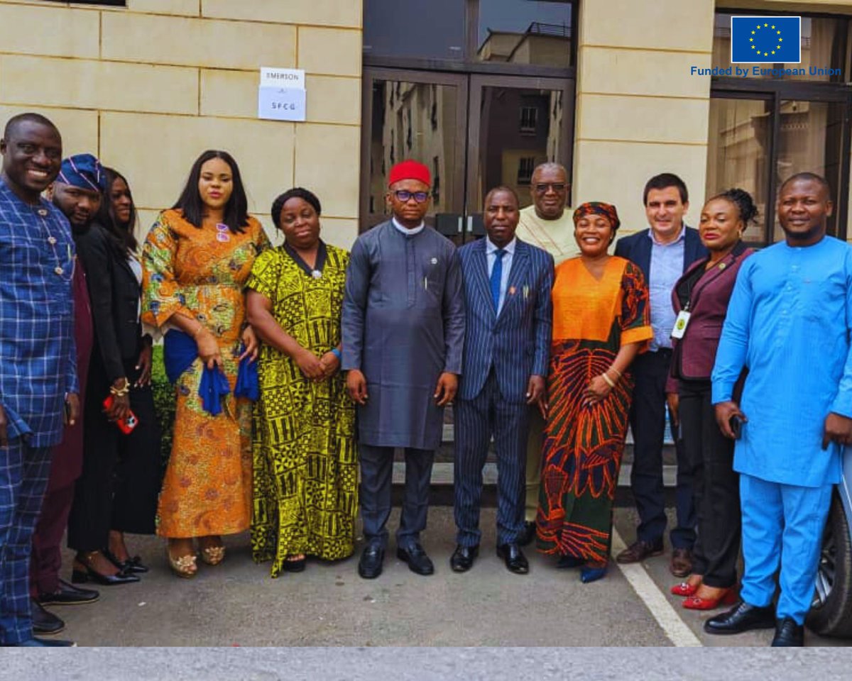 SFCG Nigeria (@sfcgnigeria) on Twitter photo A Multistakeholder meeting held in Abuja yesterday brought together leaders to tackle crime & violence in the Niger Delta. Funded by the <a href="/EUinNigeria/">EU in Nigeria 🇪🇺🇳🇬</a>
Key resolutions:
✅Youth empowerment
✅ Improve security
✅ Strengthen peace structures
✅ Involve oil companies in peacebuilding A Multistakeholder meeting held in Abuja yesterday brought together leaders to tackle crime & violence in the Niger Delta. Funded by the <a href="/EUinNigeria/">EU in Nigeria 🇪🇺🇳🇬</a>
Key resolutions:
✅Youth empowerment
✅ Improve security
✅ Strengthen peace structures
✅ Involve oil companies in peacebuilding