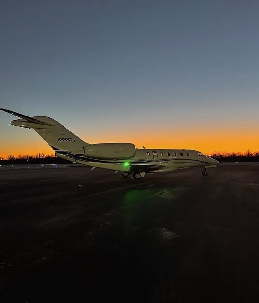 GordonGekko's tweet image. This is all we want as men.