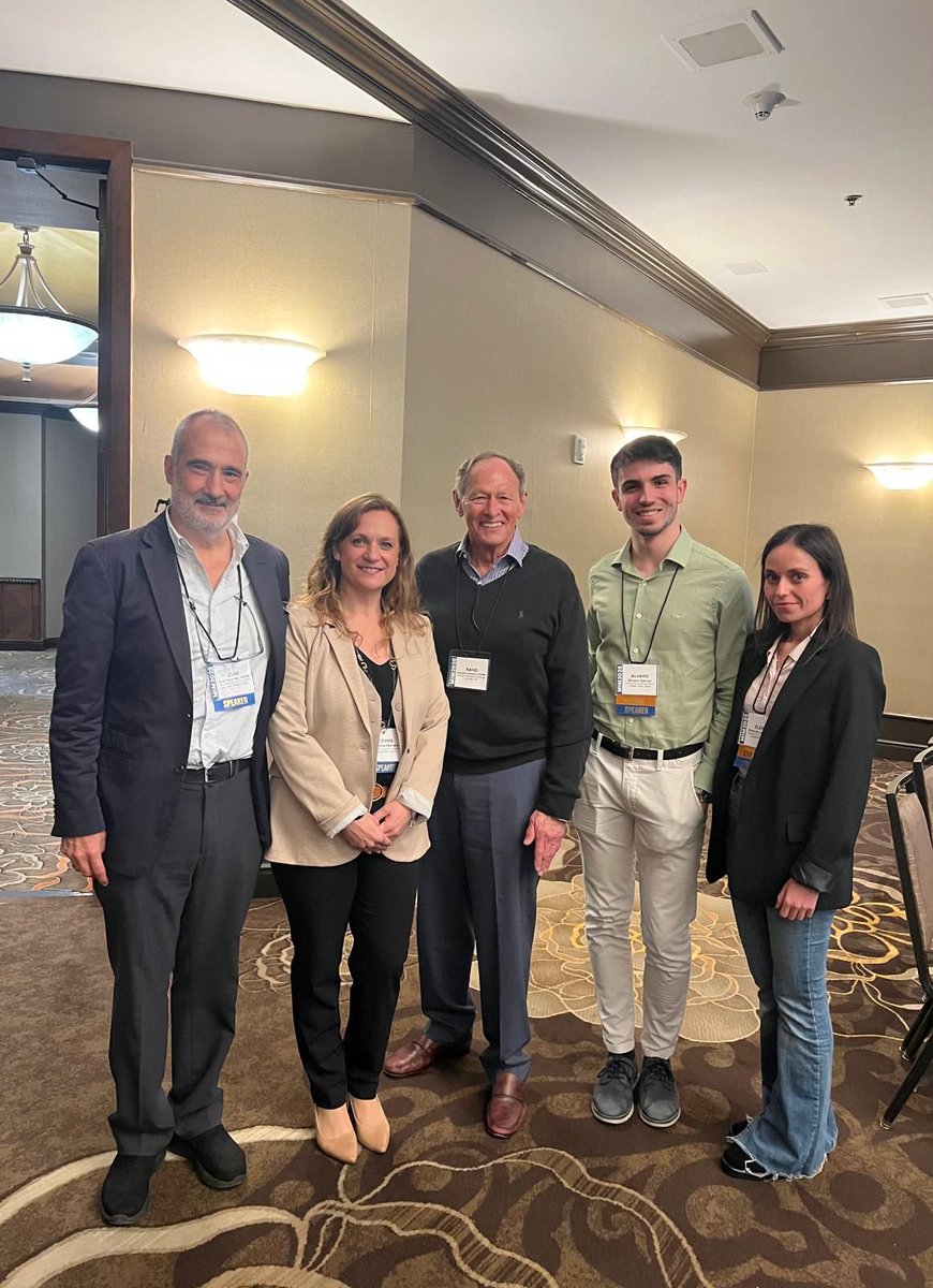 Investigadores del grupo DYPAM participan en congreso #MIM2025 en Costa Mesa, California. Presentan avances en #energía (Elena de Lamo) y #aeronáutica (Álvaro García). La profesora Gemma Herranz participó en homenaje al Prof. R. German, figura referente en pulvimetalurgia 🌍✈