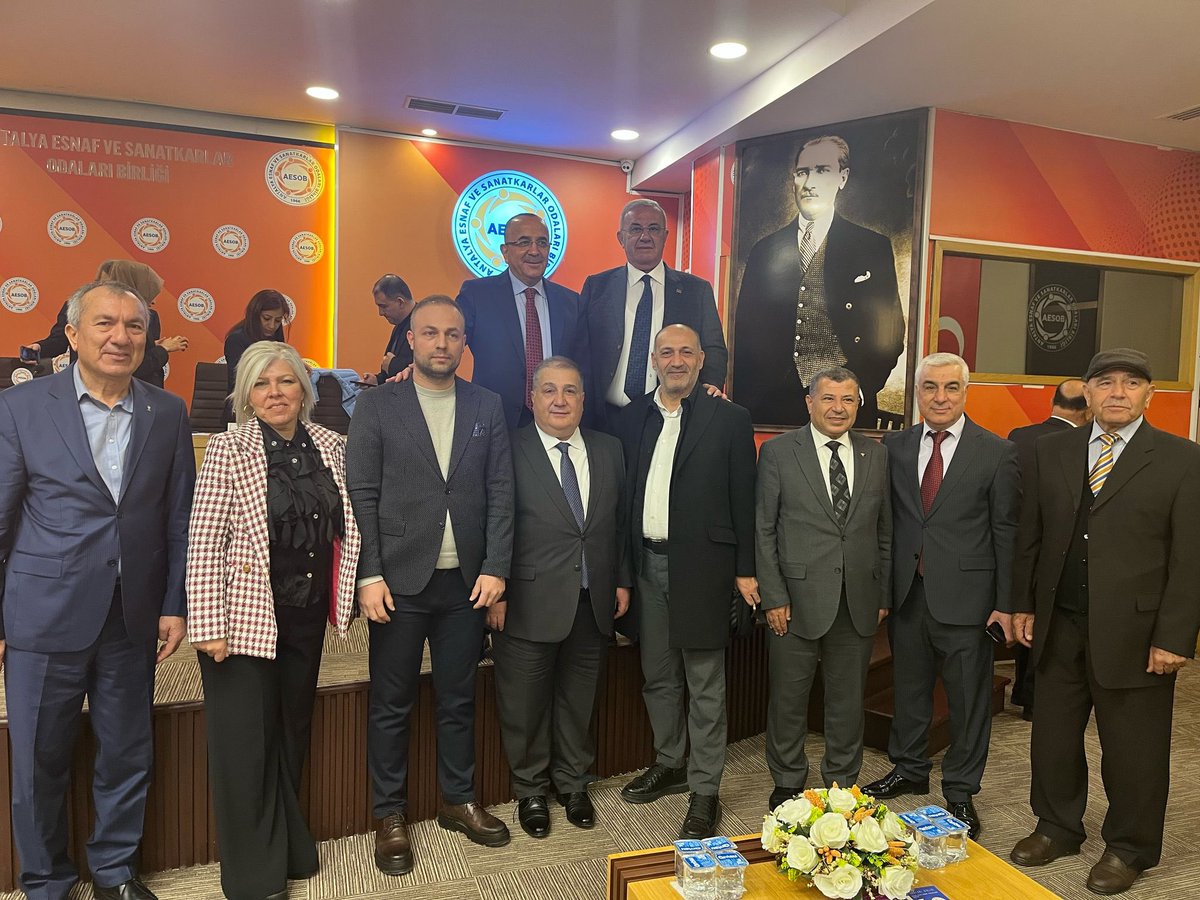 talatdogan's tweet photo. @akpartiantalya7 Stk ve Halkla ilişkiler başkanlığı olarak Antalya Esnaf ve Sanatkarlar 
Kredi ve Kefalet Kooperatifi’nin Genel Kurulu’na katıldık. Esnaflarımıza ve @muratagaoglu07 başkanımıza  hayırlı olmasını diliyoruz.@alicetin_07 @avmustafakose https://t.co/Xv3cEoUEmo