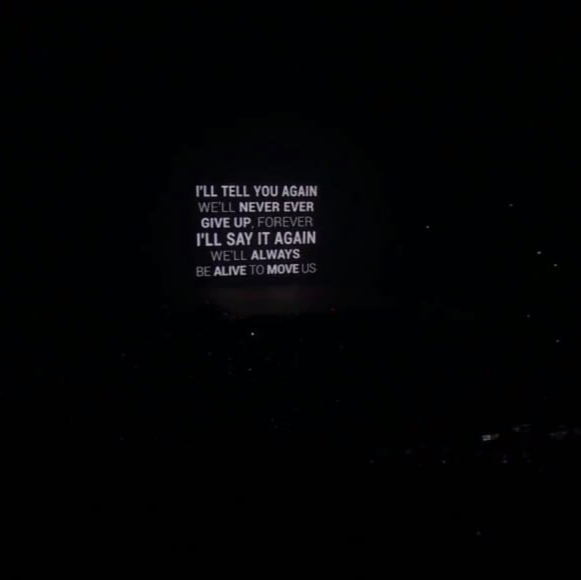 _jjkpins's tweet photo. The assurance that I felt. 💜

#HOPE_ON_THE_STAGE_TOUR 
#HOPE_ON_THE_STAGE_TOUR_SEOUL https://t.co/x5a5brWLwY