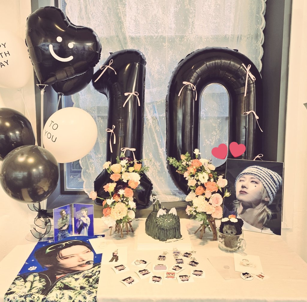 heroes1001_'s tweet photo. #Always_TEN
어제 ㄹㅈㄷ정신없는 스케줄이라 후기를ㅜ 못썻읍니다..,,
일단 트친누나가하는생카..그거제가쟁취해야만하는거거든요❤︎ 
꽃집인데 너무 깔끔하고 액자들이 너무 예쁘게 잔뜩 있어서 눈이 기뻣습니다.. 그리고 주홍색 생화도 참 인상깊었서요 ✿ * · https://t.co/12mWEP6jwA