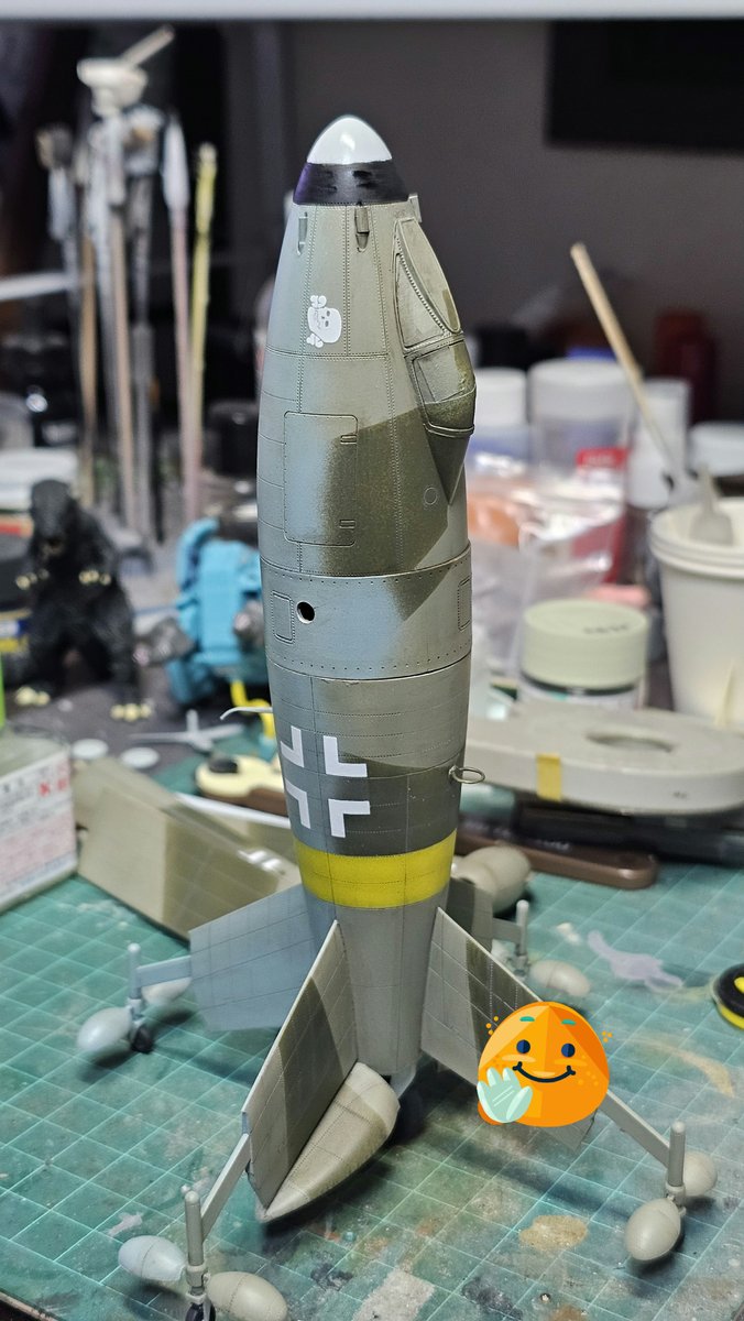 runchickens_3's tweet image. 今週のお仕事終了！
短時間集中で機首塗り乾燥待ち
#AmusingHobby
#FW_Triebflugel
#独逸超兵器