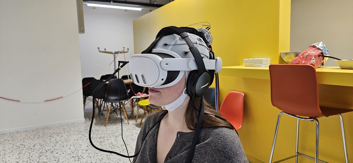 FMIscience's tweet photo. Ever wondered if humans experience the same tricky vision-movement mismatches seen in mice? The @georg98keller group is finding out! This week, they've been running EEG &amp; VR experiments in the FMI lobby to explore how our brains handle these conflicts. https://t.co/mET4RwJzsS