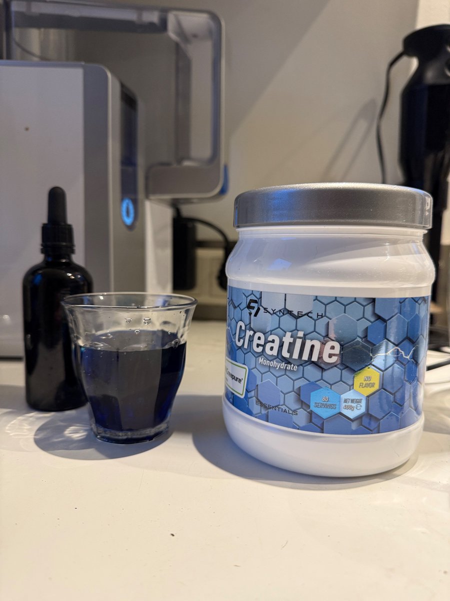 My go to pre workout for an early morning training:

Mineral water 
Creatine 
Methylene Blue 
Coffee with protein powder, butter and MCT oil. 

Let’s go!