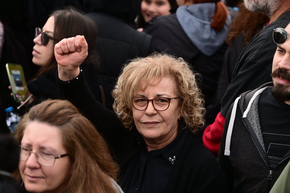 Η Μάγδα Φύσσα στη συγκέντρωση στην πλατεία Συντάγματος.

📷 ΤΑΤΙΑΝΑ ΜΠΟΛΑΡΗ/EUROKINISSI

#28_Φλεβαρη #Τεμπη