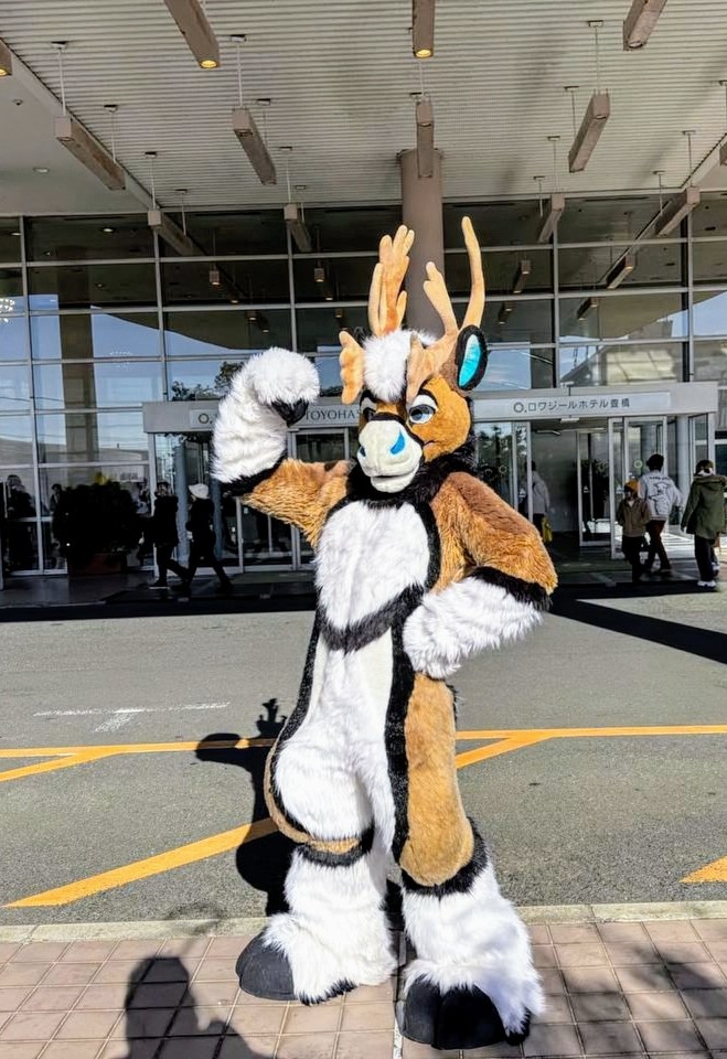 RadicalBou's tweet image. Large and In Charge 💪