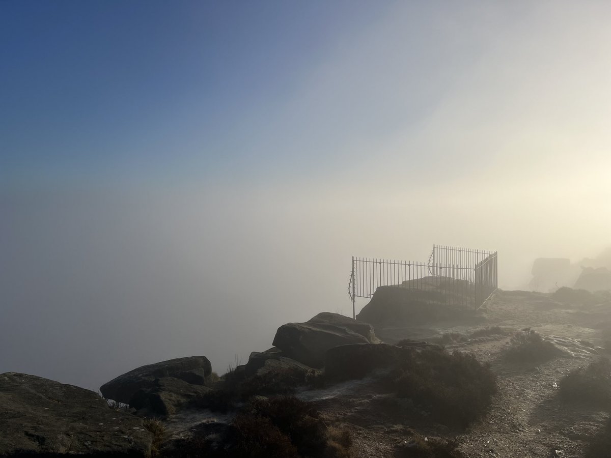 Frost. Sun. Blue Sky. Mist. ❤️#IlkeyMoor