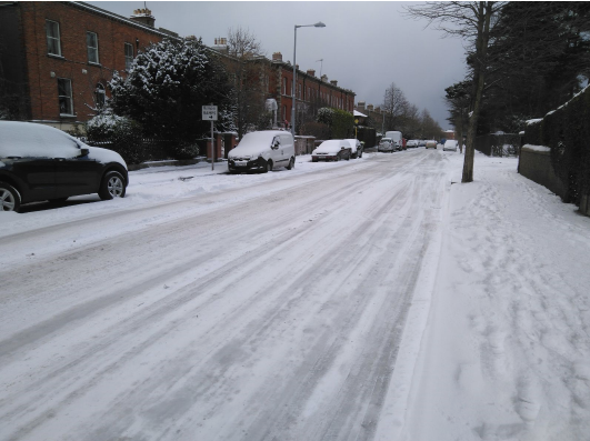 MetEireann's tweet photo. On February 28th, 2018, Storm Emma struck Ireland.
The impacts of #StormEmma and ‘#TheBeastfromtheEast’ were widespread across the country 🌨️
Pic 1: Skerries Co Dublin
Pic 2: Road conditions in Dublin
Pic 3: A farm in Mullingar
Check our Analysis atℹ️https://t.co/B1jeaNVi6s https://t.co/E8Yi4m7uew