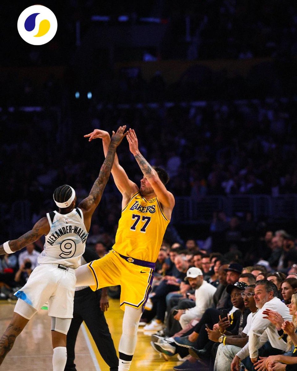 lista_dao's tweet image. This was an insane shot
#Lakers #LukaMagic
