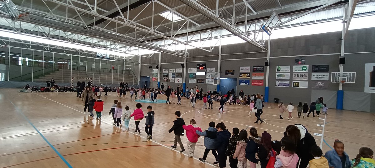 Comencem l'assaig general de la festa del Carnestoltes!!!! 🎉🎊🥳