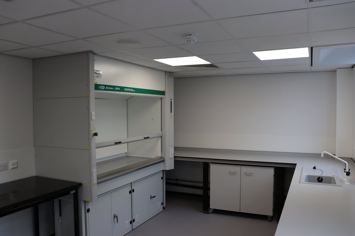 new_lab's tweet photo. A custom lab refit manufactured in-house and installed by our team - including cabinets, Trespa worktops, balance benches, lab tables, chairs and fume cupboards.
 
#LabTable
#MadeInBritain
#MadeInYorkshire
#EnablingScience
#Trespa
#LabFurniture
#LabSinks
#FumeCupboards
#LabChairs https://t.co/UIdwCKZ3QR