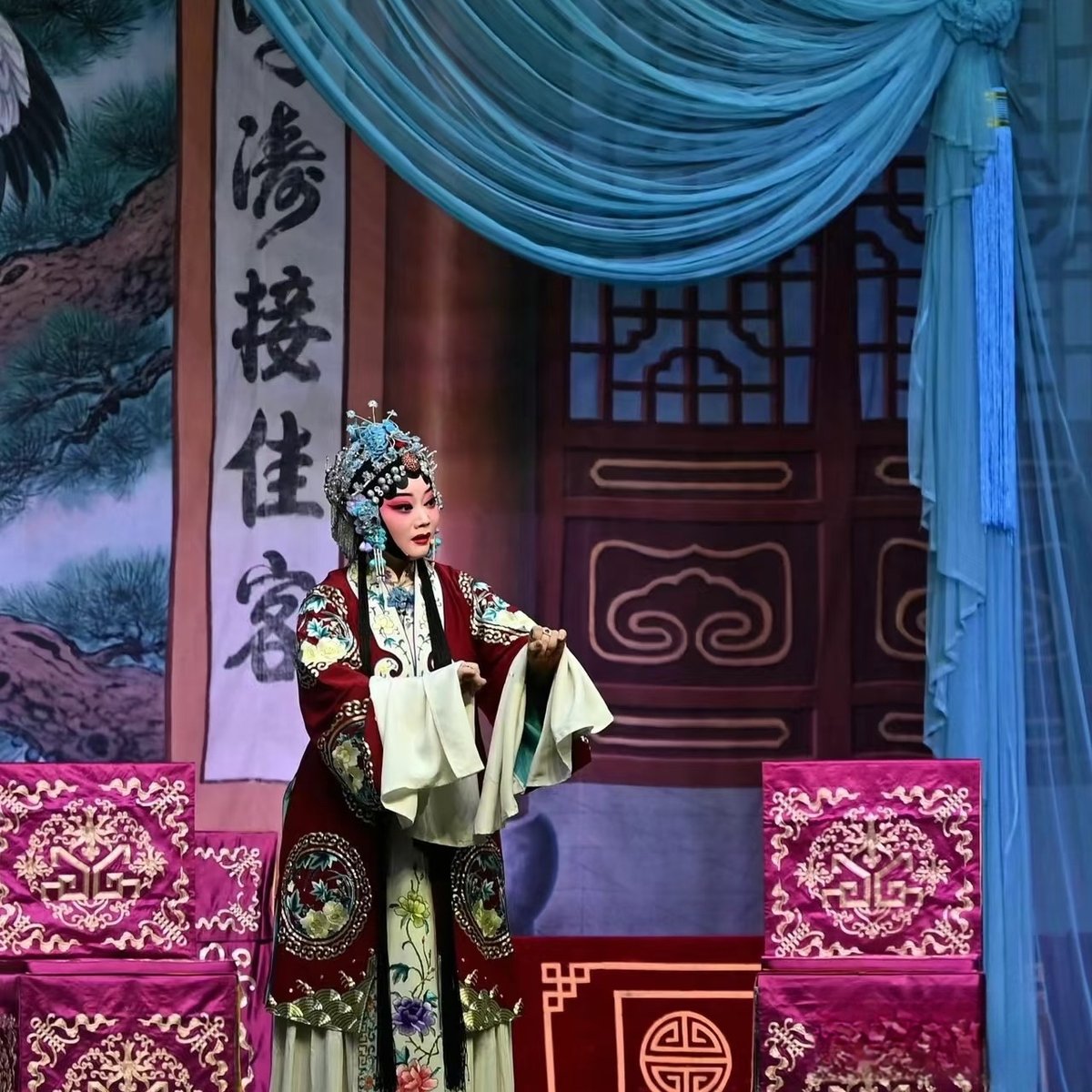 HenanPlus's tweet photo. "Celebrate the Spring Dragon Raising Its Head in Puyang, Henan, on the Second Day of February. Experience dazzling dragon and lion dances, vibrant ethnic performances, and the awe-inspiring Laba Drums!"🥰`
#Henan #Puyang #Dragondance #folkcustom #Dragonheadraising #Festival https://t.co/iHdUm6sqW0