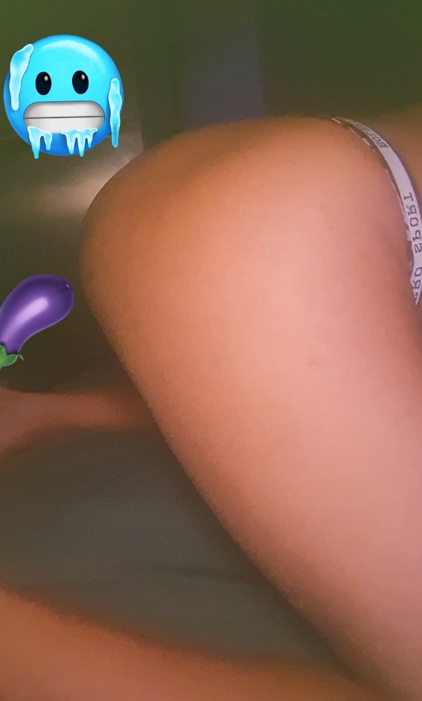 Esperando.. 🥵🥵🥵🥶