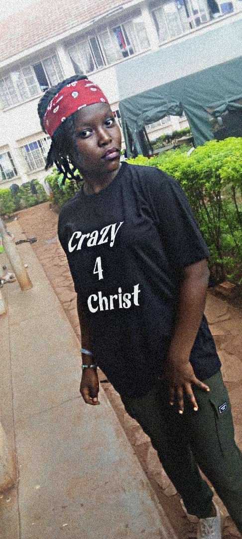 Pretty Mavis tweet media