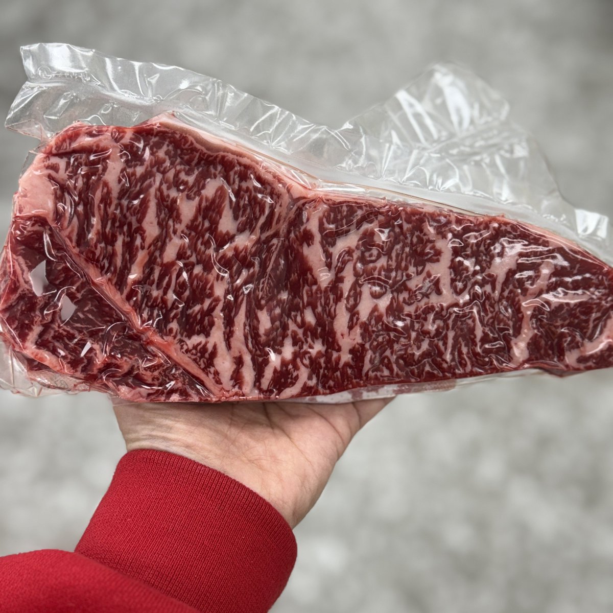 [1++ 채끝등심 이벤트🥩]

1. 상품 : 1++ 채끝등심 300g = 2명
2. 이벤트 기간 : 3월2일 오전10시까지
3. 참여방법 : 리트윗 &amp; 댓글 = ㄹㅇㅋㅋ