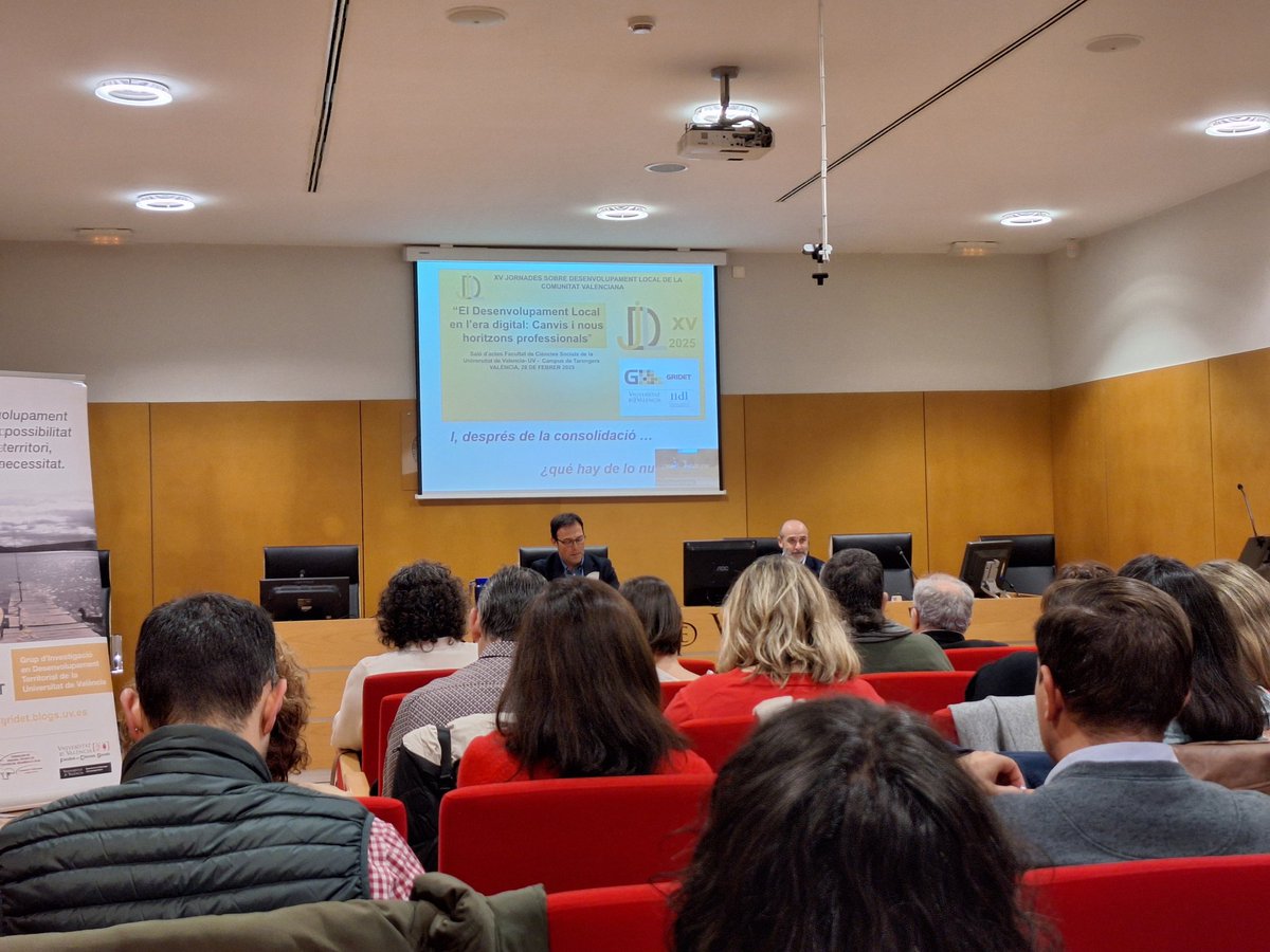 divaladl's tweet photo. Comencem les #xvjdlcv Jornades de #desenvolupamentlocal organitzades per @iidlValencia #gridet  enguany reflexionant  sobre la professió d'ADL la seua adaptació a la digitalització i la intel·ligència artificial https://t.co/TvVtIQ65LD
