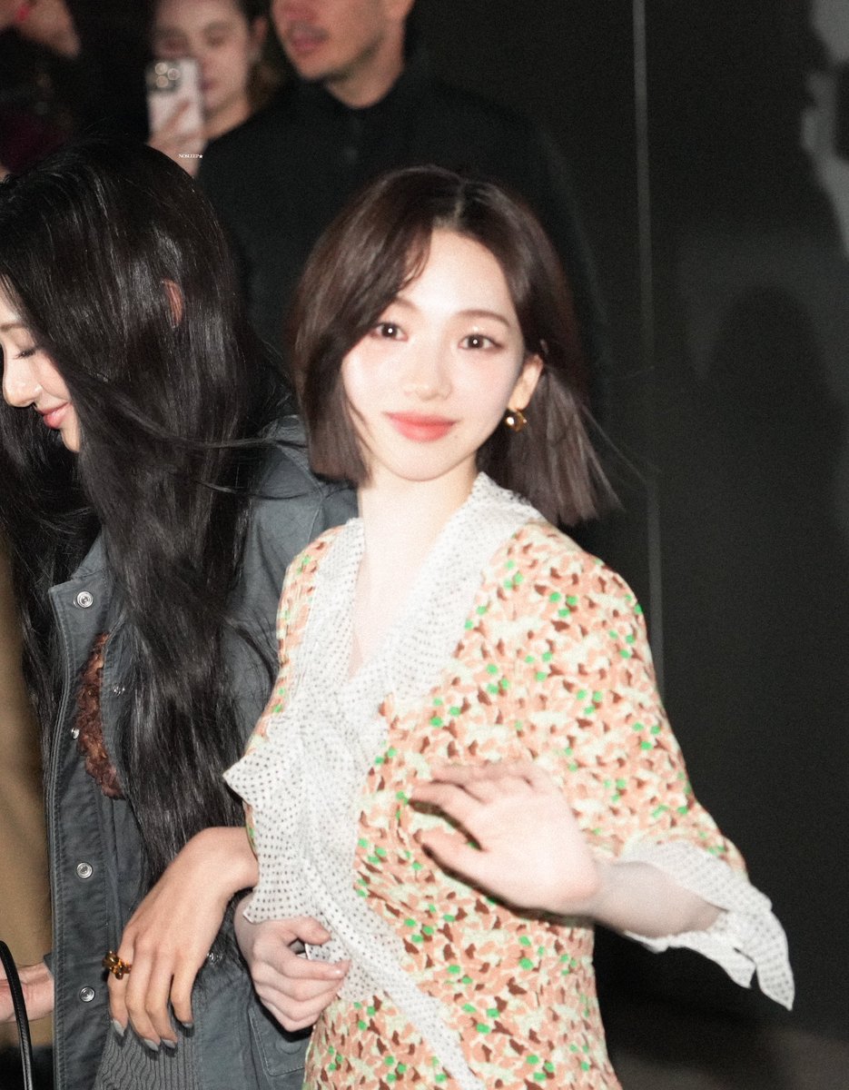 Nosleep_411's tweet photo. 250227 Prada After Party

KARINA AT PRADA FW25 
#KarinaxPradaFW25 @Prada
#Karina #카리나 #aespa #에스파 https://t.co/W1lJfO05dz