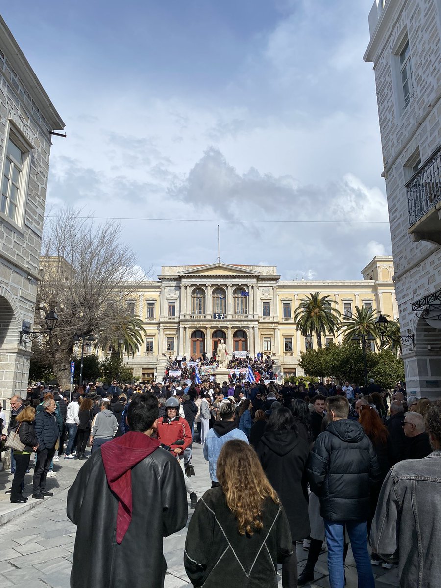 eodysseas's tweet photo. 28/2 Ερμούπολη, Σύρος 

#Δεν_Εχω_Οξυγονο #Δεν_Εχουμε_Οξυγονο https://t.co/rgW6NxkUBH