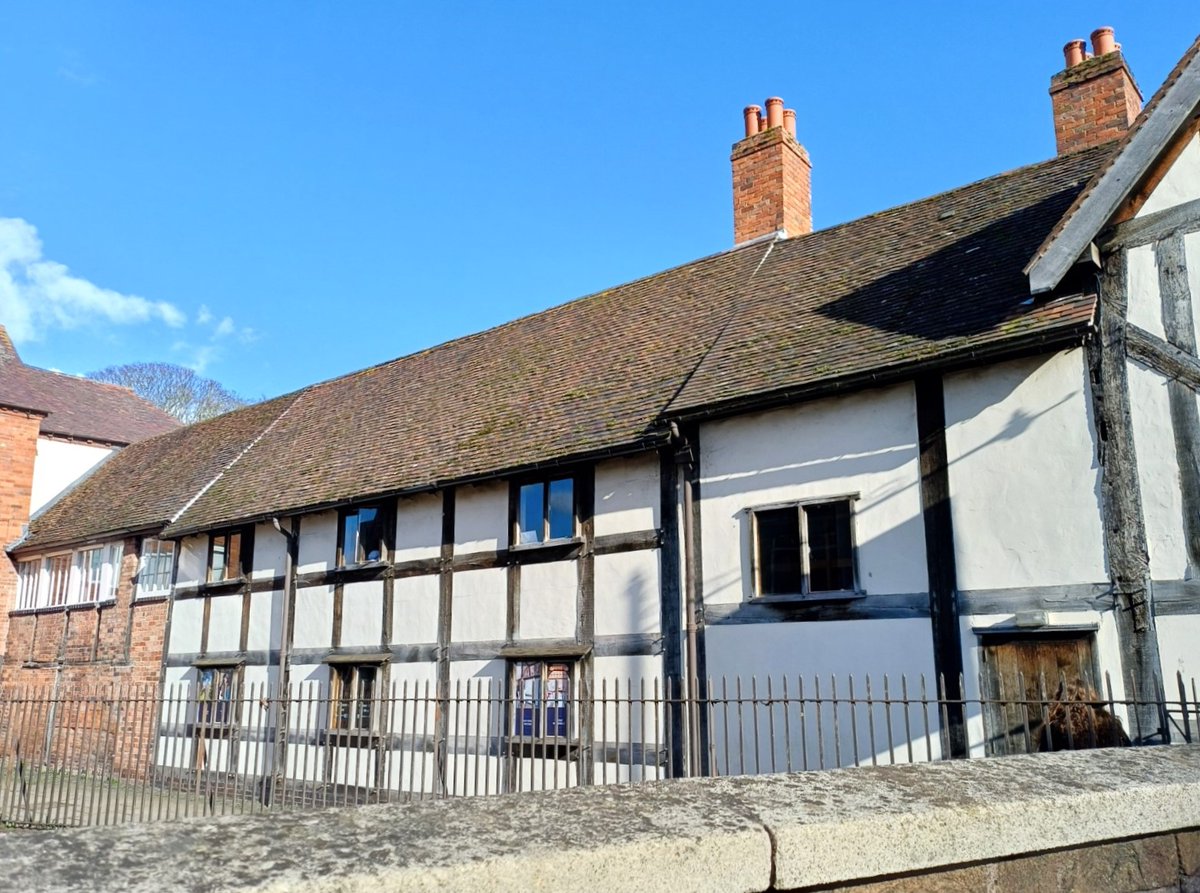 Patricia Cooper (@pac1610) on Twitter photo My lovely walk in the sunshine at #WorcesterCommandery! 💙🌿🌳🌿💙 <a href="/ThePhotoHour/">#ThePhotoHour</a> <a href="/StormHour/">#StormHour</a> <a href="/StormHourMark/">Mark Boardman</a> @lebalzin <a href="/YoushowmeP/">Youshow_Photo</a> <a href="/VisitWorcs/">Visit Worcestershire</a> <a href="/worcestermuseum/">Museums Worcestershire</a> #WorcestershireHour #Worcester My lovely walk in the sunshine at #WorcesterCommandery! 💙🌿🌳🌿💙 <a href="/ThePhotoHour/">#ThePhotoHour</a> <a href="/StormHour/">#StormHour</a> <a href="/StormHourMark/">Mark Boardman</a> @lebalzin <a href="/YoushowmeP/">Youshow_Photo</a> <a href="/VisitWorcs/">Visit Worcestershire</a> <a href="/worcestermuseum/">Museums Worcestershire</a> #WorcestershireHour #Worcester