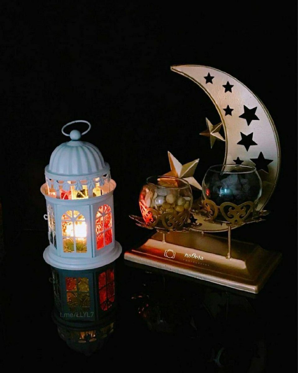 #اهلا_شهر_الصوم🌙
#أهلاً_رمضان🌙
 
قال تعالى: { شَهْرُ رَمَضَانَ الَّذِي أُنْزِلَ فِيهِ الْقُرْآنُ هُدىً لِلنَّاسِ وَبَيِّنَاتٍ مِنَ الْهُدَى وَالْفُرْقَانِ } 🖤