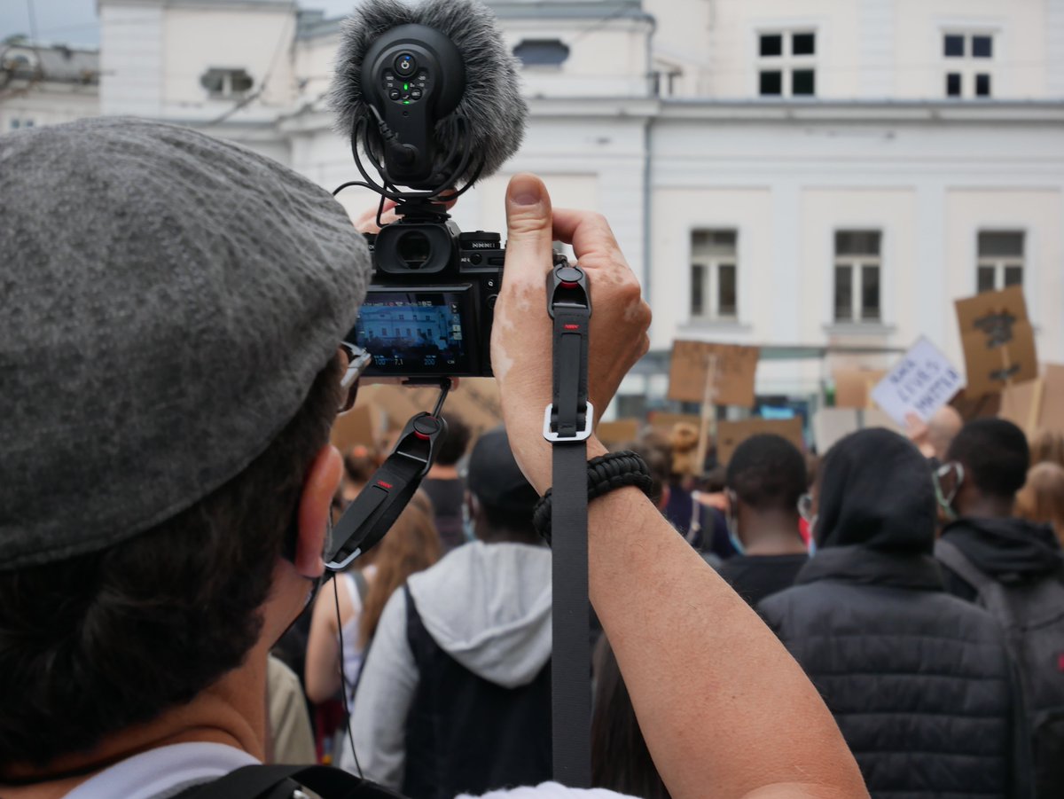 CFImedias (@cfimedias) on Twitter photo 🔵 Appel des organisations européennes en faveur du renforcement du soutien européen au journalisme et aux médias indépendants dans le monde
🔹 <a href="/dw_akademie/">DW Akademie</a> (Allemagne), <a href="/FondHirondelle/">Fondation Hirondelle</a> (Suisse), <a href="/IMSforfreemedia/">IMS</a> (Danemark) et <a href="/CFImedias/">CFImedias</a> (France) lancent ensemble un appel en 🔵 Appel des organisations européennes en faveur du renforcement du soutien européen au journalisme et aux médias indépendants dans le monde
🔹 <a href="/dw_akademie/">DW Akademie</a> (Allemagne), <a href="/FondHirondelle/">Fondation Hirondelle</a> (Suisse), <a href="/IMSforfreemedia/">IMS</a> (Danemark) et <a href="/CFImedias/">CFImedias</a> (France) lancent ensemble un appel en