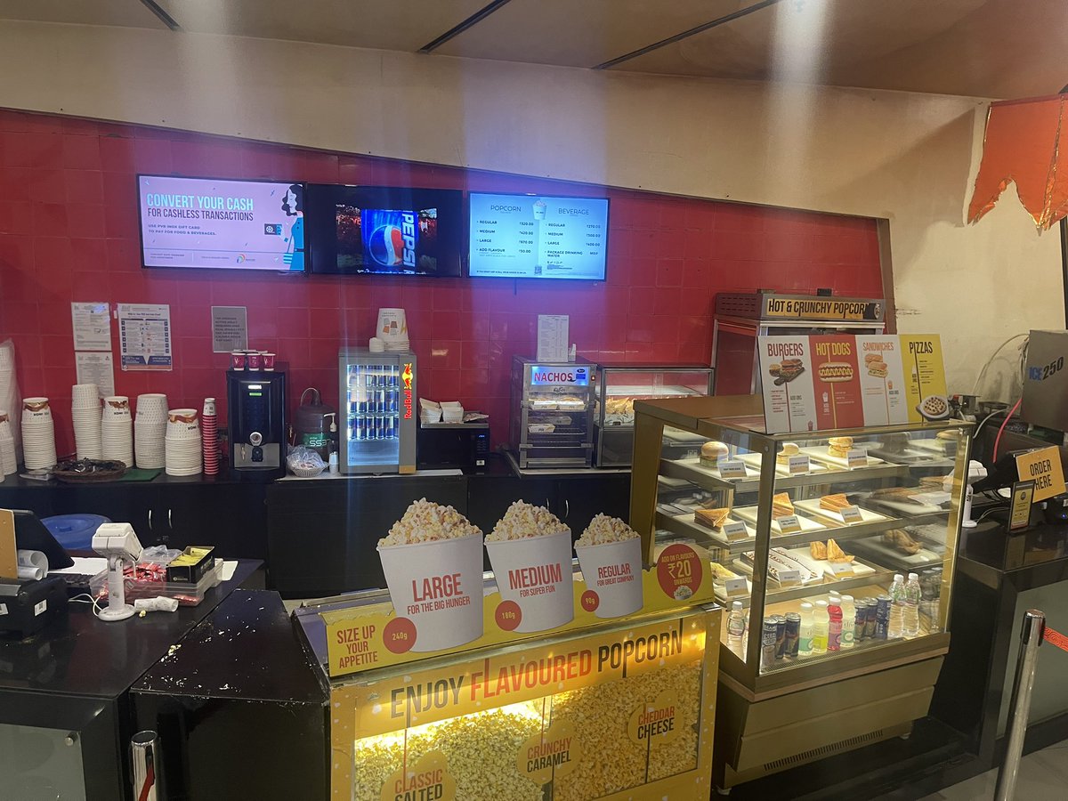 saurabh2836's tweet photo. @PicturesPVR 

No one on the counter PVR city center mall nashik !!!! https://t.co/UHo9Fiz4Vv