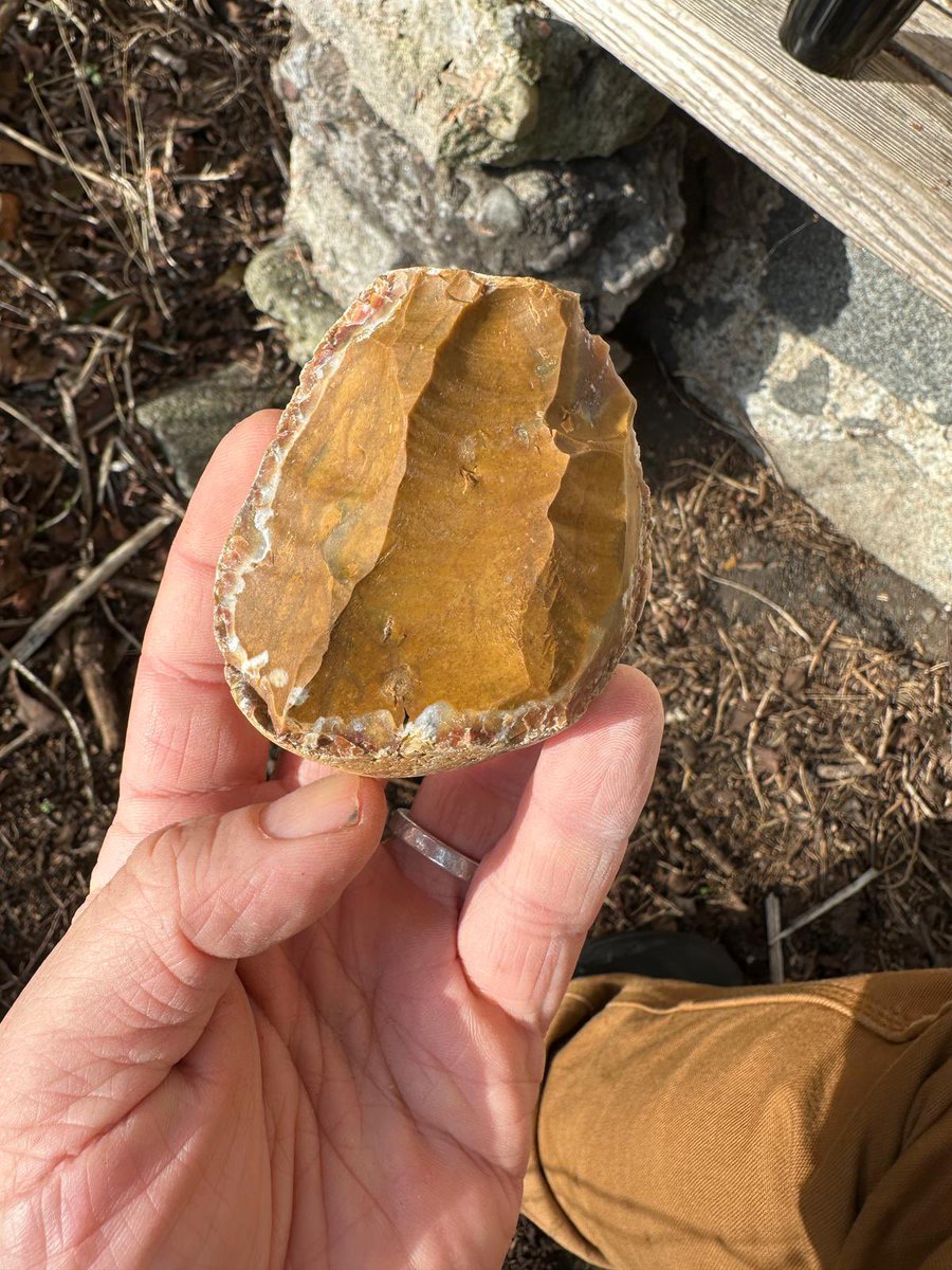 PrehistoricEdge's tweet image. Who says Buchan flint is not knappable?! Lovely work from our in-house stone-whisperer Dr Will Mills #flintfriday #experimentalarchaeology #mesolithic #palaeolithic #iceage