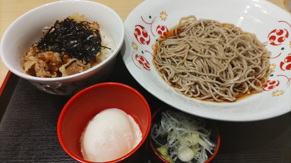 aikyu0905's tweet photo. @UJU_21 晩御飯はコレ https://t.co/Pob20KuNEC
