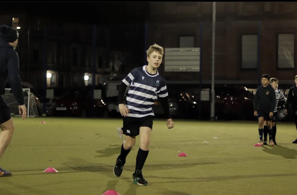 Another great Wednesday Academy session in the books 📚 

Session fundamentals:

-Breakdown ⛓️‍💥
-Handling 🙌🏽
-Ball to space 🪐

Building nicely for the festival in 2 weeks time!

#rugby #juniorrugby #academysession #montheaccies