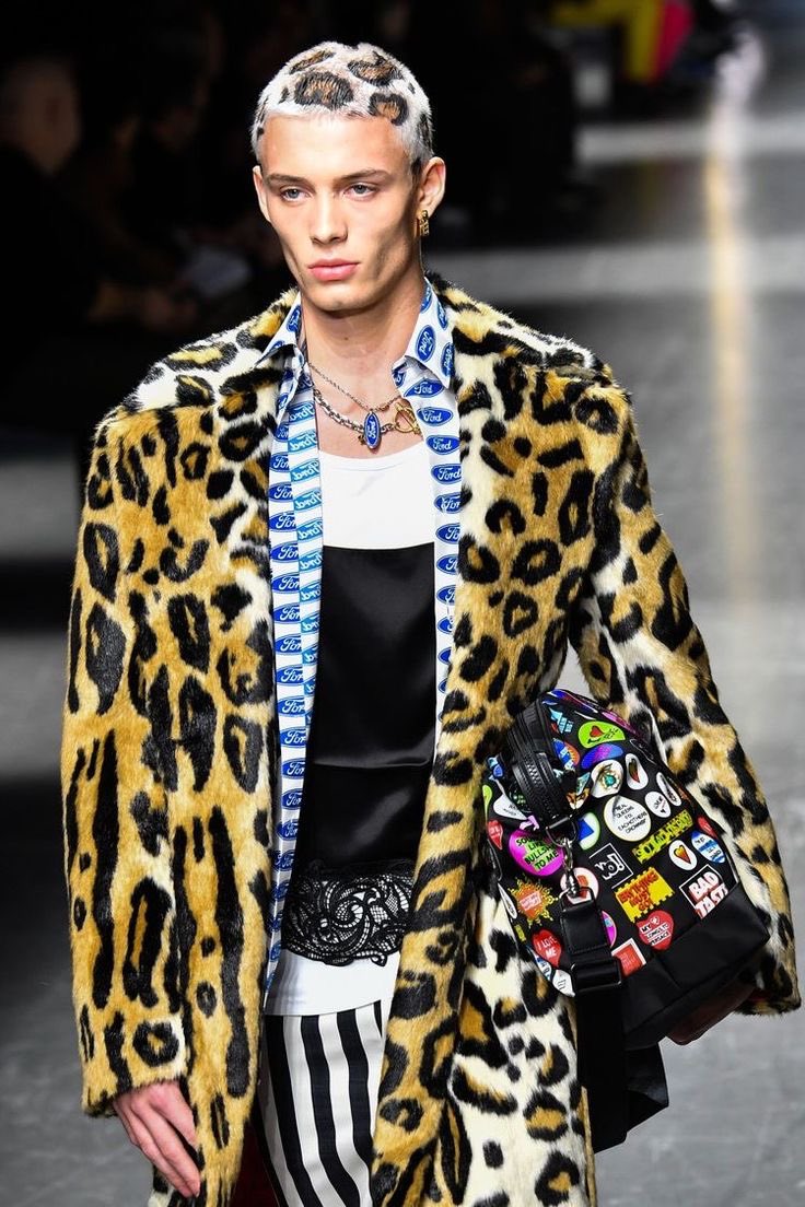 dramaticweasel's tweet photo. donatella... mother i trust you https://t.co/bBa89iUu9M