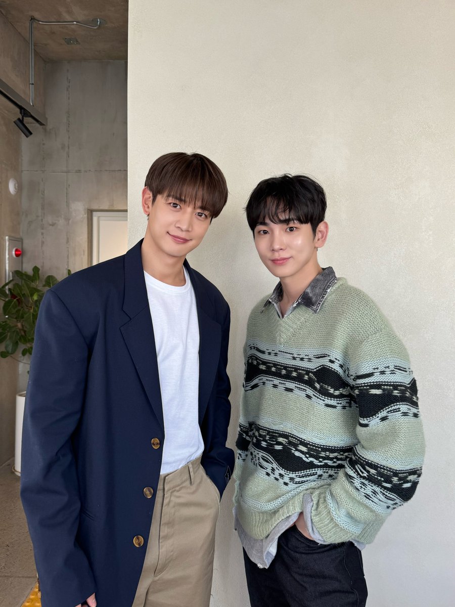 SHINee's tweet photo. 𐀪야호𐀪

#KEY #키 #MINHO #민호 
#SHINee #샤이니 
#혤스클럽 https://t.co/bMSusRUqt3