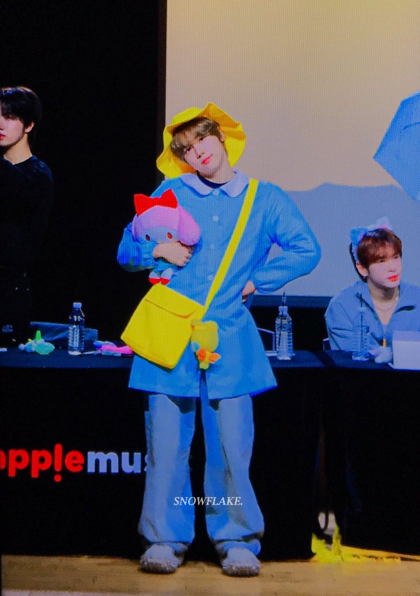 snowflake_asm's tweet image. 250228

유딩
#성민 #안성민 #SEONGMIN #크래비티 #CRAVITY #대장토끼의_하루