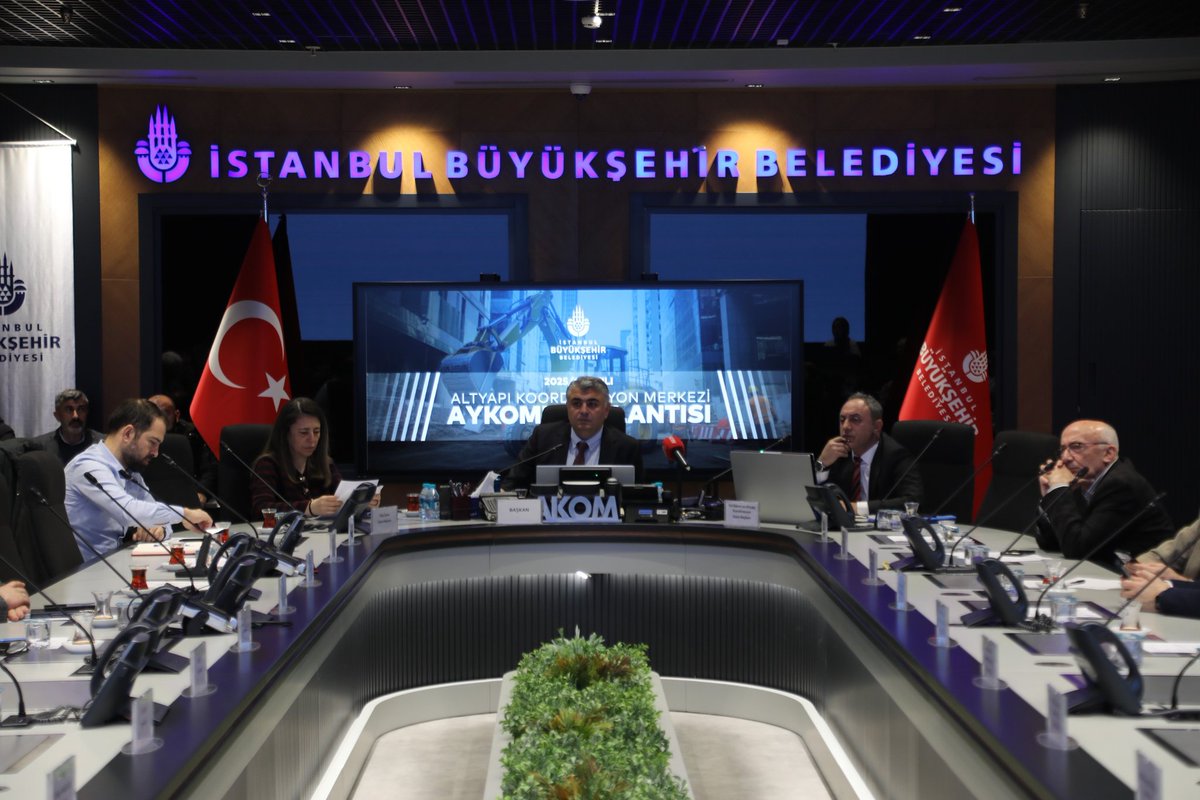 IbbYolYapim's tweet photo. 2025/1 sayılı AYKOME toplantısı İBB temsilcileri, kamu kurumları temsilcileri ve ilçe belediyelerinin temsilcilerinin katılımıyla Akom'da gerçekleştirildi. https://t.co/MB2mYmViZl