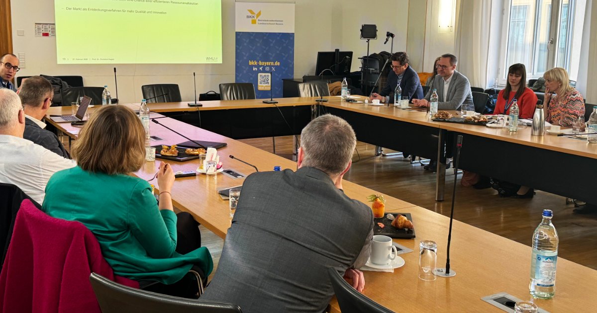 Presse BKK LV Bayern (@bkklvbayern) on Twitter photo Experten schlagen Alarm: Die Tragfähigkeit des Sozialsystems ist bald erreicht, wenn nicht politisch gegengesteuert wird. Doch es gibt auch Reformoptionen 👉 tinyurl.com/3yn72hdz #Reformdruck #rebootGKV #reformdruck <a href="/BKKDV/">BKK Dachverband e.V.</a> Experten schlagen Alarm: Die Tragfähigkeit des Sozialsystems ist bald erreicht, wenn nicht politisch gegengesteuert wird. Doch es gibt auch Reformoptionen 👉 tinyurl.com/3yn72hdz #Reformdruck #rebootGKV #reformdruck <a href="/BKKDV/">BKK Dachverband e.V.</a>