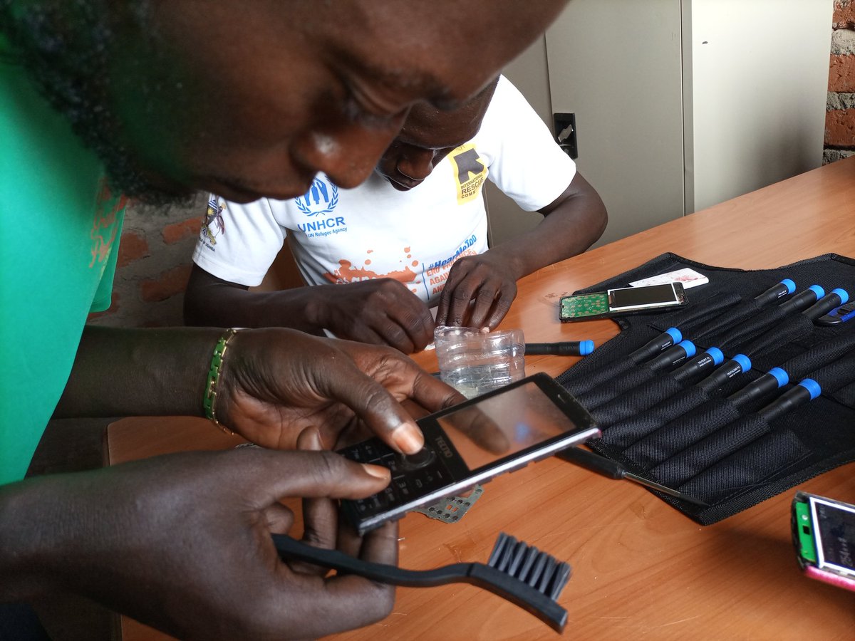 🔧 Fix. Train. Upcycle. Empower! 🔧

1 in 10 marginalized people face broken electronics or torn clothes daily—leaving them disconnected. At CC4D, we ensure no one is left behind!
✅ Fix what’s broken
✅ Train repair skills
✅ Upcycle what can’t be fixed