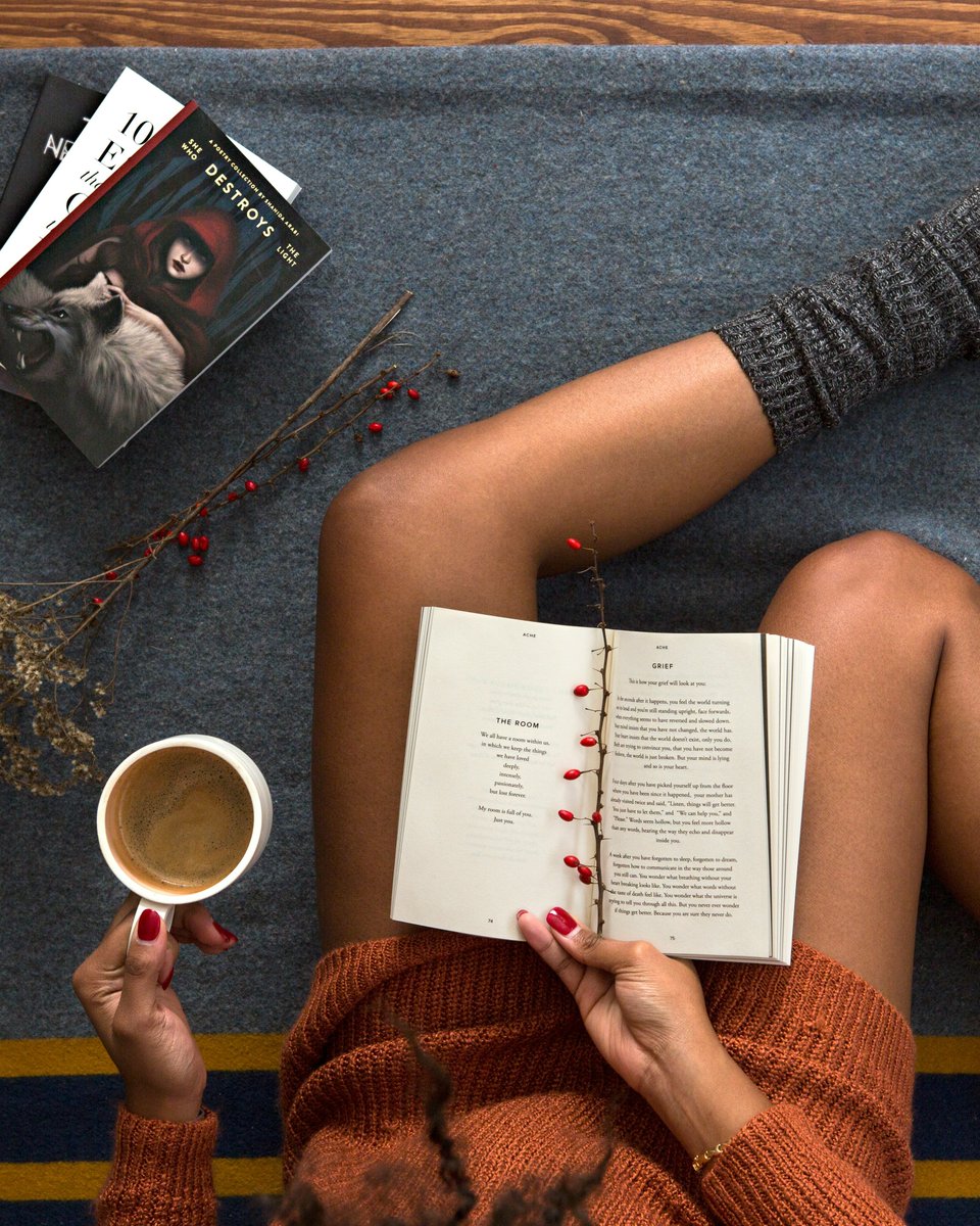 jcceron68's tweet photo. It's been a very productive week for me. I hope it was for you too. Now, it's time to start thinking about all the reading you'll do this weekend.

#productiveweek #abouttheweekend #writinglife #writingcommunity #writinglifestyle  #mysterywriters #thrillerwriter #5amwritersclub https://t.co/1sWvtpeeTk
