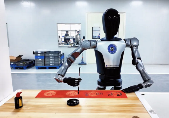 WuxiEco's tweet image. #Largemodel and embodied artificial intelligence have become the latest buzzwords in the tech industry💻, while humanoid robots🤖are emerging as the best medium of embodied #AI. 

In recent years, #WEDD has been seeking to boost its humanoid robot sector, fostering a wave of…