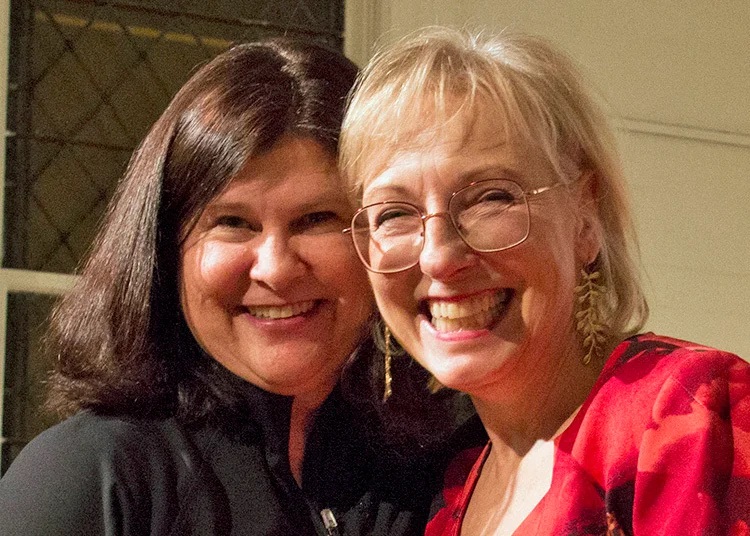 PCA Comic Showcase &amp; Contest: Watch &amp; listen as contestants effortlessly keep you in stitches, each performing a five (5) minute set. At the end of the night, YOU (the audience) will vote for your favorite! Winner gets an opener […] dlvr.it/TJF38V