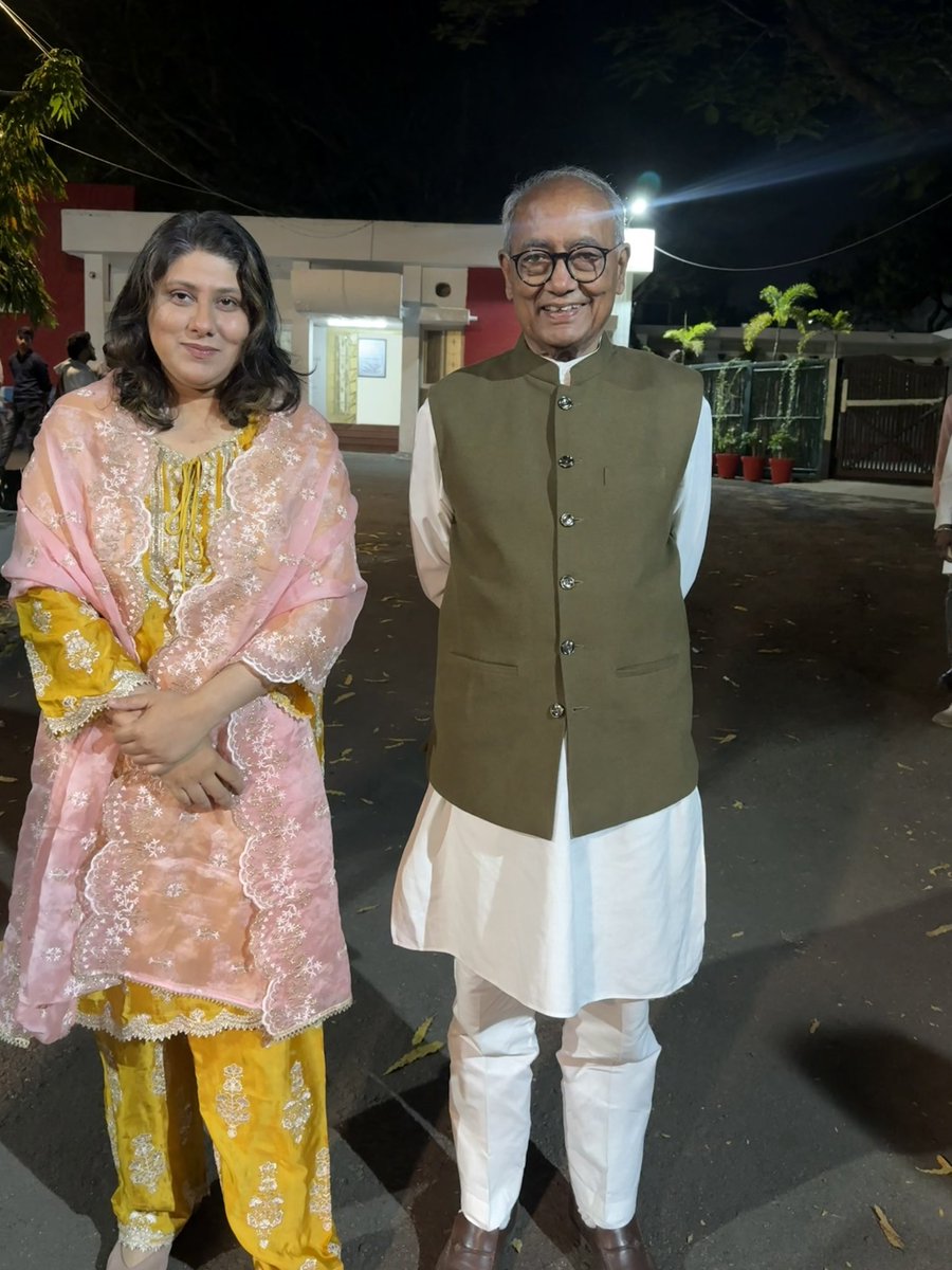 MissyPetunia's tweet image. मध्य प्रदेश के पूर्व मुख्यमंत्री, राज्यसभा सांसद श्री दिग्विजय सिंह जी @digvijaya_28 को जन्मदिवस की हार्दिक शुभकामनाएं।

#digvijayasingh #inc
