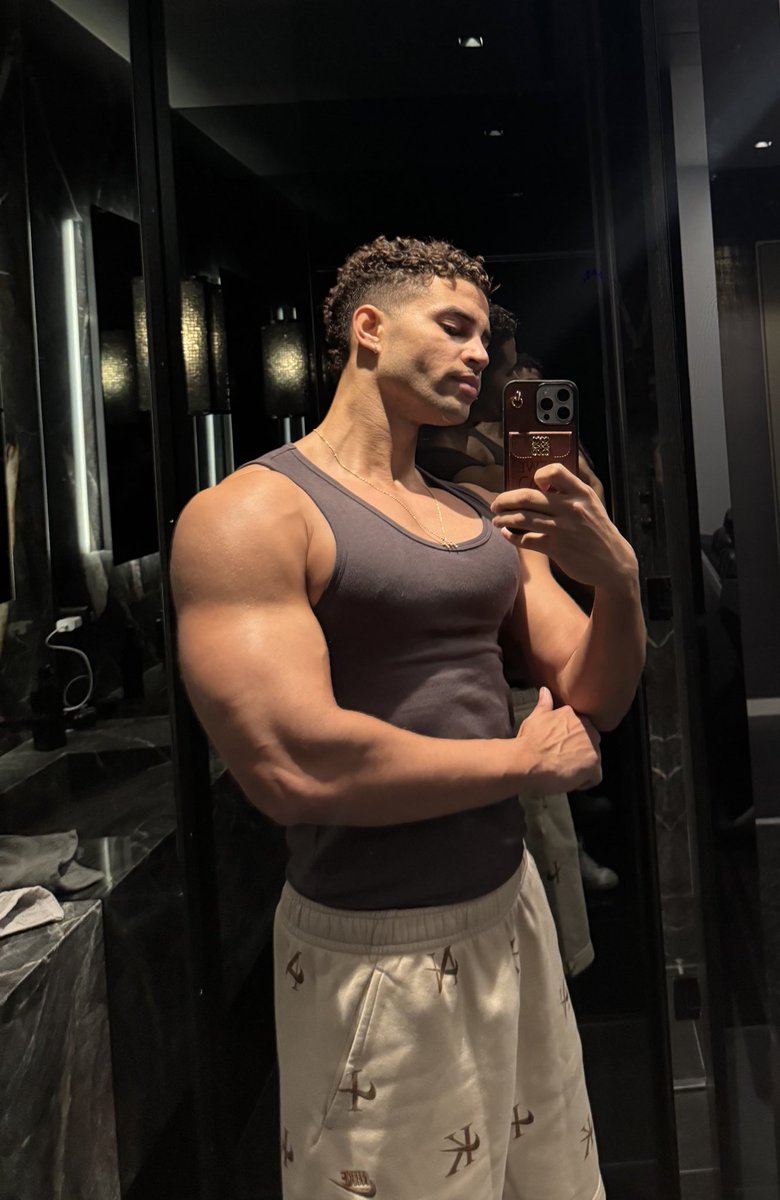 reignofstephen's tweet photo. 💪🏽🙂‍↔️ https://t.co/IdDVXYrpyH