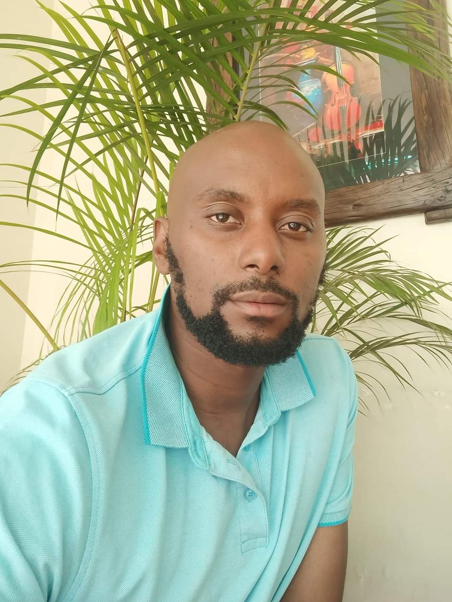 Voices of concern even from within the <a href="/NUP_Ug/">National Unity Platform</a> Footsoldiers have suspiciously questioned why <a href="/DavidLRubongoya/">David Lewis Rubongoya</a> is not arrested like many. 
Today on <a href="/cbsfm_ug/">CBS FM UG</a> <a href="/NyanziFredd/">Nyanzi Fred Ssentamu</a> has paused the same question
Don't be surprised when he's arrested one of these days to cover up his tracks