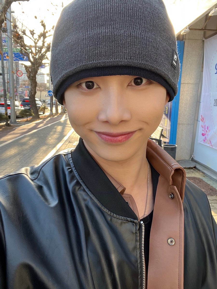 AIMERS_members's tweet photo. [#승현]

깜장콩~

#AIMERS #에이머스 #SEUNGHYUN https://t.co/LQ8nmawylK