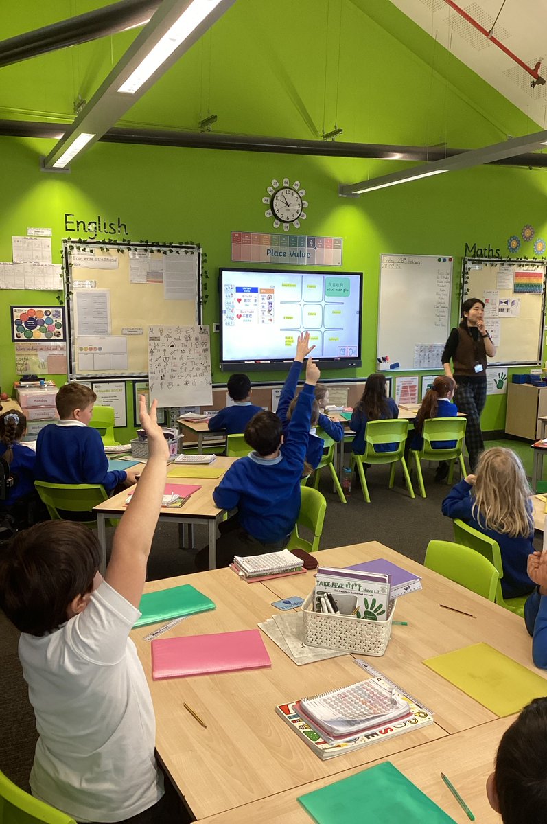 MNA_Year3's tweet photo. This morning, Year 3 are engaging beautifully in a game to challenge themselves with Mandarin words and phrases! https://t.co/yQeYHh5ZWU