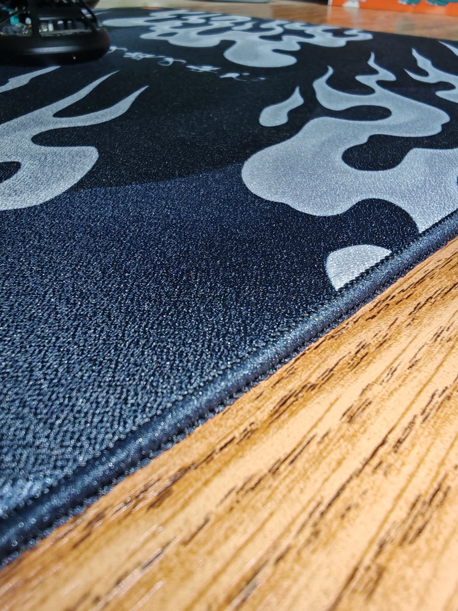 Corlitech's tweet image. Ah ouais la j'avoue sa claque 😱 petit bleu marine la ah quel douceur quel grâce marque française cocorico les gars celeste club dispo chez @MaxEsportGG pour le code je Pensse vous savez déjà lequel mettre 😏