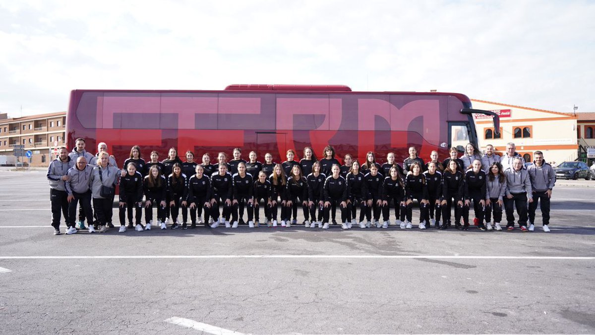 🚍👋 ¡ESTAMOS DE CAMINO A ZARAGOZA!

🗓️ Del 28 de febrero al 2 de marzo disputamos la fase plata de los Nacionales Sub-16 y Sub-14 femeninos de fútbol.

⚽ Mañana sábado debutamos ante Extremadura (S-14 / 09:30h.) y Castilla y León (S-16 / 11:30h.). 

💪 #VamosFFRM